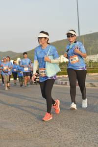 BIB: 8375, 493
                            <button type="button" onclick="openModal(3360771)" class="btn btn-primary btn-sm float-right btn-popup" data-toggle="modal" data-target=".modal-high-quality">
                        <i class="fas fa-shopping-cart"></i> Add to Cart
                    </button>
                                            <button type="button" onclick="isThisMe(3360771, true)" class="btn btn-success btn-sm float-right btn-popup btn-isme hidden" data-toggle="tooltip" data-placement="bottom" title="นี่คือรูปของคุณใช่ไหม คลิกที่นี่เพื่อเอาเข้าอัลบั้ม">
                        <i class="fas fa-plus"></i> Add to album
                    </button>
                    <button type="button" onclick="isThisMe(3360771, false)" class="btn btn-warning btn-sm float-right btn-popup btn-isnotme hidden">
                        <i class="fas fa-ban"></i> Remove from album
                    </button>