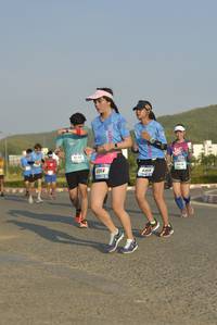 BIB: 6914
                            <button type="button" onclick="openModal(3344749)" class="btn btn-primary btn-sm float-right btn-popup" data-toggle="modal" data-target=".modal-high-quality">
                        <i class="fas fa-shopping-cart"></i> Add to Cart
                    </button>
                                            <button type="button" onclick="isThisMe(3344749, true)" class="btn btn-success btn-sm float-right btn-popup btn-isme hidden" data-toggle="tooltip" data-placement="bottom" title="นี่คือรูปของคุณใช่ไหม คลิกที่นี่เพื่อเอาเข้าอัลบั้ม">
                        <i class="fas fa-plus"></i> Add to album
                    </button>
                    <button type="button" onclick="isThisMe(3344749, false)" class="btn btn-warning btn-sm float-right btn-popup btn-isnotme hidden">
                        <i class="fas fa-ban"></i> Remove from album
                    </button>