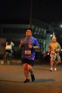 BIB: 6082
                            <button type="button" onclick="openModal(3313953)" class="btn btn-primary btn-sm float-right btn-popup" data-toggle="modal" data-target=".modal-high-quality">
                        <i class="fas fa-shopping-cart"></i> Add to Cart
                    </button>
                                            <button type="button" onclick="isThisMe(3313953, true)" class="btn btn-success btn-sm float-right btn-popup btn-isme hidden" data-toggle="tooltip" data-placement="bottom" title="นี่คือรูปของคุณใช่ไหม คลิกที่นี่เพื่อเอาเข้าอัลบั้ม">
                        <i class="fas fa-plus"></i> Add to album
                    </button>
                    <button type="button" onclick="isThisMe(3313953, false)" class="btn btn-warning btn-sm float-right btn-popup btn-isnotme hidden">
                        <i class="fas fa-ban"></i> Remove from album
                    </button>