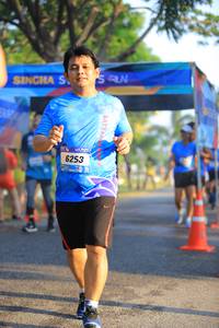 BIB: 6253, 
                            <button type="button" onclick="openModal(3294267)" class="btn btn-primary btn-sm float-right btn-popup" data-toggle="modal" data-target=".modal-high-quality">
                        <i class="fas fa-shopping-cart"></i> Add to Cart
                    </button>
                                            <button type="button" onclick="isThisMe(3294267, true)" class="btn btn-success btn-sm float-right btn-popup btn-isme hidden" data-toggle="tooltip" data-placement="bottom" title="นี่คือรูปของคุณใช่ไหม คลิกที่นี่เพื่อเอาเข้าอัลบั้ม">
                        <i class="fas fa-plus"></i> Add to album
                    </button>
                    <button type="button" onclick="isThisMe(3294267, false)" class="btn btn-warning btn-sm float-right btn-popup btn-isnotme hidden">
                        <i class="fas fa-ban"></i> Remove from album
                    </button>