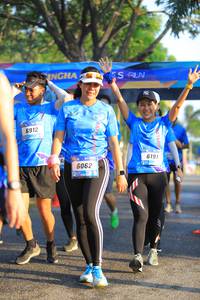 BIB: 6912, 6191, 6062
                            <button type="button" onclick="openModal(3294961)" class="btn btn-primary btn-sm float-right btn-popup" data-toggle="modal" data-target=".modal-high-quality">
                        <i class="fas fa-shopping-cart"></i> Add to Cart
                    </button>
                                            <button type="button" onclick="isThisMe(3294961, true)" class="btn btn-success btn-sm float-right btn-popup btn-isme hidden" data-toggle="tooltip" data-placement="bottom" title="นี่คือรูปของคุณใช่ไหม คลิกที่นี่เพื่อเอาเข้าอัลบั้ม">
                        <i class="fas fa-plus"></i> Add to album
                    </button>
                    <button type="button" onclick="isThisMe(3294961, false)" class="btn btn-warning btn-sm float-right btn-popup btn-isnotme hidden">
                        <i class="fas fa-ban"></i> Remove from album
                    </button>