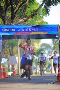 BIB: 676
                            <button type="button" onclick="openModal(3290349)" class="btn btn-primary btn-sm float-right btn-popup" data-toggle="modal" data-target=".modal-high-quality">
                        <i class="fas fa-shopping-cart"></i> Add to Cart
                    </button>
                                            <button type="button" onclick="isThisMe(3290349, true)" class="btn btn-success btn-sm float-right btn-popup btn-isme hidden" data-toggle="tooltip" data-placement="bottom" title="นี่คือรูปของคุณใช่ไหม คลิกที่นี่เพื่อเอาเข้าอัลบั้ม">
                        <i class="fas fa-plus"></i> Add to album
                    </button>
                    <button type="button" onclick="isThisMe(3290349, false)" class="btn btn-warning btn-sm float-right btn-popup btn-isnotme hidden">
                        <i class="fas fa-ban"></i> Remove from album
                    </button>