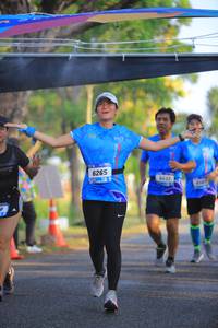 BIB: 6265
                            <button type="button" onclick="openModal(3293928)" class="btn btn-primary btn-sm float-right btn-popup" data-toggle="modal" data-target=".modal-high-quality">
                        <i class="fas fa-shopping-cart"></i> Add to Cart
                    </button>
                                            <button type="button" onclick="isThisMe(3293928, true)" class="btn btn-success btn-sm float-right btn-popup btn-isme hidden" data-toggle="tooltip" data-placement="bottom" title="นี่คือรูปของคุณใช่ไหม คลิกที่นี่เพื่อเอาเข้าอัลบั้ม">
                        <i class="fas fa-plus"></i> Add to album
                    </button>
                    <button type="button" onclick="isThisMe(3293928, false)" class="btn btn-warning btn-sm float-right btn-popup btn-isnotme hidden">
                        <i class="fas fa-ban"></i> Remove from album
                    </button>