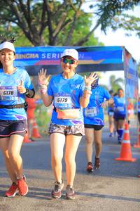 BIB: 6178, 6179, 622
                            <button type="button" onclick="openModal(3294349)" class="btn btn-primary btn-sm float-right btn-popup" data-toggle="modal" data-target=".modal-high-quality">
                        <i class="fas fa-shopping-cart"></i> Add to Cart
                    </button>
                                            <button type="button" onclick="isThisMe(3294349, true)" class="btn btn-success btn-sm float-right btn-popup btn-isme hidden" data-toggle="tooltip" data-placement="bottom" title="นี่คือรูปของคุณใช่ไหม คลิกที่นี่เพื่อเอาเข้าอัลบั้ม">
                        <i class="fas fa-plus"></i> Add to album
                    </button>
                    <button type="button" onclick="isThisMe(3294349, false)" class="btn btn-warning btn-sm float-right btn-popup btn-isnotme hidden">
                        <i class="fas fa-ban"></i> Remove from album
                    </button>