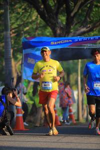 BIB: 659
                            <button type="button" onclick="openModal(3290735)" class="btn btn-primary btn-sm float-right btn-popup" data-toggle="modal" data-target=".modal-high-quality">
                        <i class="fas fa-shopping-cart"></i> Add to Cart
                    </button>
                                            <button type="button" onclick="isThisMe(3290735, true)" class="btn btn-success btn-sm float-right btn-popup btn-isme hidden" data-toggle="tooltip" data-placement="bottom" title="นี่คือรูปของคุณใช่ไหม คลิกที่นี่เพื่อเอาเข้าอัลบั้ม">
                        <i class="fas fa-plus"></i> Add to album
                    </button>
                    <button type="button" onclick="isThisMe(3290735, false)" class="btn btn-warning btn-sm float-right btn-popup btn-isnotme hidden">
                        <i class="fas fa-ban"></i> Remove from album
                    </button>