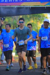 BIB: 6882, 6724, 6623
                            <button type="button" onclick="openModal(3293777)" class="btn btn-primary btn-sm float-right btn-popup" data-toggle="modal" data-target=".modal-high-quality">
                        <i class="fas fa-shopping-cart"></i> Add to Cart
                    </button>
                                            <button type="button" onclick="isThisMe(3293777, true)" class="btn btn-success btn-sm float-right btn-popup btn-isme hidden" data-toggle="tooltip" data-placement="bottom" title="นี่คือรูปของคุณใช่ไหม คลิกที่นี่เพื่อเอาเข้าอัลบั้ม">
                        <i class="fas fa-plus"></i> Add to album
                    </button>
                    <button type="button" onclick="isThisMe(3293777, false)" class="btn btn-warning btn-sm float-right btn-popup btn-isnotme hidden">
                        <i class="fas fa-ban"></i> Remove from album
                    </button>