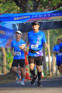 BIB: 6501, 6414
                            <button type="button" onclick="openModal(3292483)" class="btn btn-primary btn-sm float-right btn-popup" data-toggle="modal" data-target=".modal-high-quality">
                        <i class="fas fa-shopping-cart"></i> Add to Cart
                    </button>
                                            <button type="button" onclick="isThisMe(3292483, true)" class="btn btn-success btn-sm float-right btn-popup btn-isme hidden" data-toggle="tooltip" data-placement="bottom" title="นี่คือรูปของคุณใช่ไหม คลิกที่นี่เพื่อเอาเข้าอัลบั้ม">
                        <i class="fas fa-plus"></i> Add to album
                    </button>
                    <button type="button" onclick="isThisMe(3292483, false)" class="btn btn-warning btn-sm float-right btn-popup btn-isnotme hidden">
                        <i class="fas fa-ban"></i> Remove from album
                    </button>