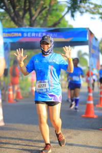 BIB: 6221
                            <button type="button" onclick="openModal(3294389)" class="btn btn-primary btn-sm float-right btn-popup" data-toggle="modal" data-target=".modal-high-quality">
                        <i class="fas fa-shopping-cart"></i> Add to Cart
                    </button>
                                            <button type="button" onclick="isThisMe(3294389, true)" class="btn btn-success btn-sm float-right btn-popup btn-isme hidden" data-toggle="tooltip" data-placement="bottom" title="นี่คือรูปของคุณใช่ไหม คลิกที่นี่เพื่อเอาเข้าอัลบั้ม">
                        <i class="fas fa-plus"></i> Add to album
                    </button>
                    <button type="button" onclick="isThisMe(3294389, false)" class="btn btn-warning btn-sm float-right btn-popup btn-isnotme hidden">
                        <i class="fas fa-ban"></i> Remove from album
                    </button>