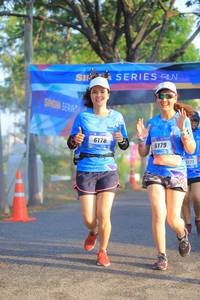 BIB: 6178, 6179, 221
                            <button type="button" onclick="openModal(3294352)" class="btn btn-primary btn-sm float-right btn-popup" data-toggle="modal" data-target=".modal-high-quality">
                        <i class="fas fa-shopping-cart"></i> Add to Cart
                    </button>
                                            <button type="button" onclick="isThisMe(3294352, true)" class="btn btn-success btn-sm float-right btn-popup btn-isme hidden" data-toggle="tooltip" data-placement="bottom" title="นี่คือรูปของคุณใช่ไหม คลิกที่นี่เพื่อเอาเข้าอัลบั้ม">
                        <i class="fas fa-plus"></i> Add to album
                    </button>
                    <button type="button" onclick="isThisMe(3294352, false)" class="btn btn-warning btn-sm float-right btn-popup btn-isnotme hidden">
                        <i class="fas fa-ban"></i> Remove from album
                    </button>