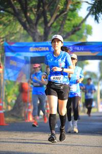 BIB: 6302
                            <button type="button" onclick="openModal(3293458)" class="btn btn-primary btn-sm float-right btn-popup" data-toggle="modal" data-target=".modal-high-quality">
                        <i class="fas fa-shopping-cart"></i> Add to Cart
                    </button>
                                            <button type="button" onclick="isThisMe(3293458, true)" class="btn btn-success btn-sm float-right btn-popup btn-isme hidden" data-toggle="tooltip" data-placement="bottom" title="นี่คือรูปของคุณใช่ไหม คลิกที่นี่เพื่อเอาเข้าอัลบั้ม">
                        <i class="fas fa-plus"></i> Add to album
                    </button>
                    <button type="button" onclick="isThisMe(3293458, false)" class="btn btn-warning btn-sm float-right btn-popup btn-isnotme hidden">
                        <i class="fas fa-ban"></i> Remove from album
                    </button>