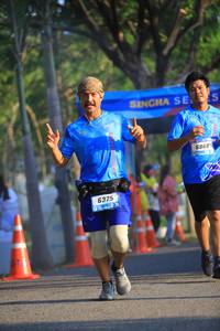 BIB: 6868, 6375
                            <button type="button" onclick="openModal(3292856)" class="btn btn-primary btn-sm float-right btn-popup" data-toggle="modal" data-target=".modal-high-quality">
                        <i class="fas fa-shopping-cart"></i> Add to Cart
                    </button>
                                            <button type="button" onclick="isThisMe(3292856, true)" class="btn btn-success btn-sm float-right btn-popup btn-isme hidden" data-toggle="tooltip" data-placement="bottom" title="นี่คือรูปของคุณใช่ไหม คลิกที่นี่เพื่อเอาเข้าอัลบั้ม">
                        <i class="fas fa-plus"></i> Add to album
                    </button>
                    <button type="button" onclick="isThisMe(3292856, false)" class="btn btn-warning btn-sm float-right btn-popup btn-isnotme hidden">
                        <i class="fas fa-ban"></i> Remove from album
                    </button>