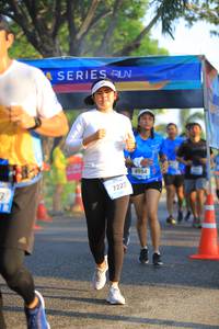 BIB: 6554, 7222
                            <button type="button" onclick="openModal(3295253)" class="btn btn-primary btn-sm float-right btn-popup" data-toggle="modal" data-target=".modal-high-quality">
                        <i class="fas fa-shopping-cart"></i> Add to Cart
                    </button>
                                            <button type="button" onclick="isThisMe(3295253, true)" class="btn btn-success btn-sm float-right btn-popup btn-isme hidden" data-toggle="tooltip" data-placement="bottom" title="นี่คือรูปของคุณใช่ไหม คลิกที่นี่เพื่อเอาเข้าอัลบั้ม">
                        <i class="fas fa-plus"></i> Add to album
                    </button>
                    <button type="button" onclick="isThisMe(3295253, false)" class="btn btn-warning btn-sm float-right btn-popup btn-isnotme hidden">
                        <i class="fas fa-ban"></i> Remove from album
                    </button>