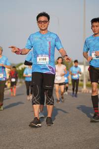 BIB: 6186
                            <button type="button" onclick="openModal(3351522)" class="btn btn-primary btn-sm float-right btn-popup" data-toggle="modal" data-target=".modal-high-quality">
                        <i class="fas fa-shopping-cart"></i> Add to Cart
                    </button>
                                            <button type="button" onclick="isThisMe(3351522, true)" class="btn btn-success btn-sm float-right btn-popup btn-isme hidden" data-toggle="tooltip" data-placement="bottom" title="นี่คือรูปของคุณใช่ไหม คลิกที่นี่เพื่อเอาเข้าอัลบั้ม">
                        <i class="fas fa-plus"></i> Add to album
                    </button>
                    <button type="button" onclick="isThisMe(3351522, false)" class="btn btn-warning btn-sm float-right btn-popup btn-isnotme hidden">
                        <i class="fas fa-ban"></i> Remove from album
                    </button>