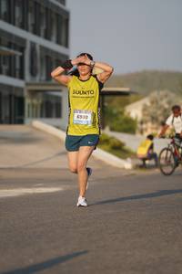 BIB: 6900
                            <button type="button" onclick="openModal(3476379)" class="btn btn-primary btn-sm float-right btn-popup" data-toggle="modal" data-target=".modal-high-quality">
                        <i class="fas fa-shopping-cart"></i> Add to Cart
                    </button>
                                            <button type="button" onclick="isThisMe(3476379, true)" class="btn btn-success btn-sm float-right btn-popup btn-isme hidden" data-toggle="tooltip" data-placement="bottom" title="นี่คือรูปของคุณใช่ไหม คลิกที่นี่เพื่อเอาเข้าอัลบั้ม">
                        <i class="fas fa-plus"></i> Add to album
                    </button>
                    <button type="button" onclick="isThisMe(3476379, false)" class="btn btn-warning btn-sm float-right btn-popup btn-isnotme hidden">
                        <i class="fas fa-ban"></i> Remove from album
                    </button>