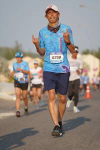 BIB: 6298
                            <button type="button" onclick="openModal(3192305)" class="btn btn-primary btn-sm float-right btn-popup" data-toggle="modal" data-target=".modal-high-quality">
                        <i class="fas fa-shopping-cart"></i> Add to Cart
                    </button>
                                            <button type="button" onclick="isThisMe(3192305, true)" class="btn btn-success btn-sm float-right btn-popup btn-isme hidden" data-toggle="tooltip" data-placement="bottom" title="นี่คือรูปของคุณใช่ไหม คลิกที่นี่เพื่อเอาเข้าอัลบั้ม">
                        <i class="fas fa-plus"></i> Add to album
                    </button>
                    <button type="button" onclick="isThisMe(3192305, false)" class="btn btn-warning btn-sm float-right btn-popup btn-isnotme hidden">
                        <i class="fas fa-ban"></i> Remove from album
                    </button>