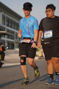 BIB: 6072
                            <button type="button" onclick="openModal(3476444)" class="btn btn-primary btn-sm float-right btn-popup" data-toggle="modal" data-target=".modal-high-quality">
                        <i class="fas fa-shopping-cart"></i> Add to Cart
                    </button>
                                            <button type="button" onclick="isThisMe(3476444, true)" class="btn btn-success btn-sm float-right btn-popup btn-isme hidden" data-toggle="tooltip" data-placement="bottom" title="นี่คือรูปของคุณใช่ไหม คลิกที่นี่เพื่อเอาเข้าอัลบั้ม">
                        <i class="fas fa-plus"></i> Add to album
                    </button>
                    <button type="button" onclick="isThisMe(3476444, false)" class="btn btn-warning btn-sm float-right btn-popup btn-isnotme hidden">
                        <i class="fas fa-ban"></i> Remove from album
                    </button>