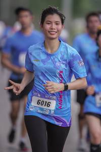 BIB: 6016
                            <button type="button" onclick="openModal(3468706)" class="btn btn-primary btn-sm float-right btn-popup" data-toggle="modal" data-target=".modal-high-quality">
                        <i class="fas fa-shopping-cart"></i> Add to Cart
                    </button>
                                            <button type="button" onclick="isThisMe(3468706, true)" class="btn btn-success btn-sm float-right btn-popup btn-isme hidden" data-toggle="tooltip" data-placement="bottom" title="นี่คือรูปของคุณใช่ไหม คลิกที่นี่เพื่อเอาเข้าอัลบั้ม">
                        <i class="fas fa-plus"></i> Add to album
                    </button>
                    <button type="button" onclick="isThisMe(3468706, false)" class="btn btn-warning btn-sm float-right btn-popup btn-isnotme hidden">
                        <i class="fas fa-ban"></i> Remove from album
                    </button>