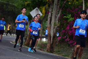 BIB: 6595, 6625, 6417
                            <button type="button" onclick="openModal(3325538)" class="btn btn-primary btn-sm float-right btn-popup" data-toggle="modal" data-target=".modal-high-quality">
                        <i class="fas fa-shopping-cart"></i> Add to Cart
                    </button>
                                            <button type="button" onclick="isThisMe(3325538, true)" class="btn btn-success btn-sm float-right btn-popup btn-isme hidden" data-toggle="tooltip" data-placement="bottom" title="นี่คือรูปของคุณใช่ไหม คลิกที่นี่เพื่อเอาเข้าอัลบั้ม">
                        <i class="fas fa-plus"></i> Add to album
                    </button>
                    <button type="button" onclick="isThisMe(3325538, false)" class="btn btn-warning btn-sm float-right btn-popup btn-isnotme hidden">
                        <i class="fas fa-ban"></i> Remove from album
                    </button>