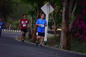 BIB: 650
                            <button type="button" onclick="openModal(3326533)" class="btn btn-primary btn-sm float-right btn-popup" data-toggle="modal" data-target=".modal-high-quality">
                        <i class="fas fa-shopping-cart"></i> Add to Cart
                    </button>
                                            <button type="button" onclick="isThisMe(3326533, true)" class="btn btn-success btn-sm float-right btn-popup btn-isme hidden" data-toggle="tooltip" data-placement="bottom" title="นี่คือรูปของคุณใช่ไหม คลิกที่นี่เพื่อเอาเข้าอัลบั้ม">
                        <i class="fas fa-plus"></i> Add to album
                    </button>
                    <button type="button" onclick="isThisMe(3326533, false)" class="btn btn-warning btn-sm float-right btn-popup btn-isnotme hidden">
                        <i class="fas fa-ban"></i> Remove from album
                    </button>