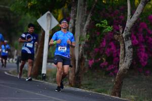 BIB: 6300
                            <button type="button" onclick="openModal(3325628)" class="btn btn-primary btn-sm float-right btn-popup" data-toggle="modal" data-target=".modal-high-quality">
                        <i class="fas fa-shopping-cart"></i> Add to Cart
                    </button>
                                            <button type="button" onclick="isThisMe(3325628, true)" class="btn btn-success btn-sm float-right btn-popup btn-isme hidden" data-toggle="tooltip" data-placement="bottom" title="นี่คือรูปของคุณใช่ไหม คลิกที่นี่เพื่อเอาเข้าอัลบั้ม">
                        <i class="fas fa-plus"></i> Add to album
                    </button>
                    <button type="button" onclick="isThisMe(3325628, false)" class="btn btn-warning btn-sm float-right btn-popup btn-isnotme hidden">
                        <i class="fas fa-ban"></i> Remove from album
                    </button>