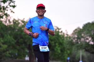 BIB: 6144
                            <button type="button" onclick="openModal(3325141)" class="btn btn-primary btn-sm float-right btn-popup" data-toggle="modal" data-target=".modal-high-quality">
                        <i class="fas fa-shopping-cart"></i> Add to Cart
                    </button>
                                            <button type="button" onclick="isThisMe(3325141, true)" class="btn btn-success btn-sm float-right btn-popup btn-isme hidden" data-toggle="tooltip" data-placement="bottom" title="นี่คือรูปของคุณใช่ไหม คลิกที่นี่เพื่อเอาเข้าอัลบั้ม">
                        <i class="fas fa-plus"></i> Add to album
                    </button>
                    <button type="button" onclick="isThisMe(3325141, false)" class="btn btn-warning btn-sm float-right btn-popup btn-isnotme hidden">
                        <i class="fas fa-ban"></i> Remove from album
                    </button>