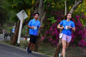 BIB: 868
                            <button type="button" onclick="openModal(3325559)" class="btn btn-primary btn-sm float-right btn-popup" data-toggle="modal" data-target=".modal-high-quality">
                        <i class="fas fa-shopping-cart"></i> Add to Cart
                    </button>
                                            <button type="button" onclick="isThisMe(3325559, true)" class="btn btn-success btn-sm float-right btn-popup btn-isme hidden" data-toggle="tooltip" data-placement="bottom" title="นี่คือรูปของคุณใช่ไหม คลิกที่นี่เพื่อเอาเข้าอัลบั้ม">
                        <i class="fas fa-plus"></i> Add to album
                    </button>
                    <button type="button" onclick="isThisMe(3325559, false)" class="btn btn-warning btn-sm float-right btn-popup btn-isnotme hidden">
                        <i class="fas fa-ban"></i> Remove from album
                    </button>