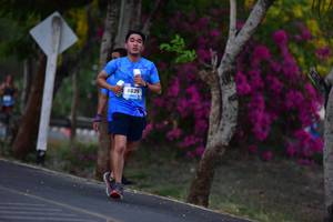 BIB: 6635
                            <button type="button" onclick="openModal(3324852)" class="btn btn-primary btn-sm float-right btn-popup" data-toggle="modal" data-target=".modal-high-quality">
                        <i class="fas fa-shopping-cart"></i> Add to Cart
                    </button>
                                            <button type="button" onclick="isThisMe(3324852, true)" class="btn btn-success btn-sm float-right btn-popup btn-isme hidden" data-toggle="tooltip" data-placement="bottom" title="นี่คือรูปของคุณใช่ไหม คลิกที่นี่เพื่อเอาเข้าอัลบั้ม">
                        <i class="fas fa-plus"></i> Add to album
                    </button>
                    <button type="button" onclick="isThisMe(3324852, false)" class="btn btn-warning btn-sm float-right btn-popup btn-isnotme hidden">
                        <i class="fas fa-ban"></i> Remove from album
                    </button>