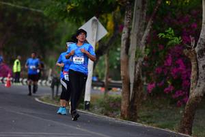 BIB: 6183
                            <button type="button" onclick="openModal(3325989)" class="btn btn-primary btn-sm float-right btn-popup" data-toggle="modal" data-target=".modal-high-quality">
                        <i class="fas fa-shopping-cart"></i> Add to Cart
                    </button>
                                            <button type="button" onclick="isThisMe(3325989, true)" class="btn btn-success btn-sm float-right btn-popup btn-isme hidden" data-toggle="tooltip" data-placement="bottom" title="นี่คือรูปของคุณใช่ไหม คลิกที่นี่เพื่อเอาเข้าอัลบั้ม">
                        <i class="fas fa-plus"></i> Add to album
                    </button>
                    <button type="button" onclick="isThisMe(3325989, false)" class="btn btn-warning btn-sm float-right btn-popup btn-isnotme hidden">
                        <i class="fas fa-ban"></i> Remove from album
                    </button>