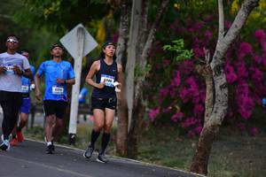 BIB: 088, 6014
                            <button type="button" onclick="openModal(3325342)" class="btn btn-primary btn-sm float-right btn-popup" data-toggle="modal" data-target=".modal-high-quality">
                        <i class="fas fa-shopping-cart"></i> Add to Cart
                    </button>
                                            <button type="button" onclick="isThisMe(3325342, true)" class="btn btn-success btn-sm float-right btn-popup btn-isme hidden" data-toggle="tooltip" data-placement="bottom" title="นี่คือรูปของคุณใช่ไหม คลิกที่นี่เพื่อเอาเข้าอัลบั้ม">
                        <i class="fas fa-plus"></i> Add to album
                    </button>
                    <button type="button" onclick="isThisMe(3325342, false)" class="btn btn-warning btn-sm float-right btn-popup btn-isnotme hidden">
                        <i class="fas fa-ban"></i> Remove from album
                    </button>