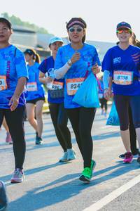 BIB: 8338, 834
                            <button type="button" onclick="openModal(3273161)" class="btn btn-primary btn-sm float-right btn-popup" data-toggle="modal" data-target=".modal-high-quality">
                        <i class="fas fa-shopping-cart"></i> Add to Cart
                    </button>
                                            <button type="button" onclick="isThisMe(3273161, true)" class="btn btn-success btn-sm float-right btn-popup btn-isme hidden" data-toggle="tooltip" data-placement="bottom" title="นี่คือรูปของคุณใช่ไหม คลิกที่นี่เพื่อเอาเข้าอัลบั้ม">
                        <i class="fas fa-plus"></i> Add to album
                    </button>
                    <button type="button" onclick="isThisMe(3273161, false)" class="btn btn-warning btn-sm float-right btn-popup btn-isnotme hidden">
                        <i class="fas fa-ban"></i> Remove from album
                    </button>