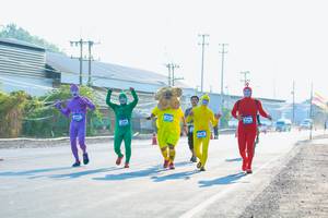 BIB: 
                            <button type="button" onclick="openModal(3272363)" class="btn btn-primary btn-sm float-right btn-popup" data-toggle="modal" data-target=".modal-high-quality">
                        <i class="fas fa-shopping-cart"></i> Add to Cart
                    </button>
                                            <button type="button" onclick="isThisMe(3272363, true)" class="btn btn-success btn-sm float-right btn-popup btn-isme hidden" data-toggle="tooltip" data-placement="bottom" title="นี่คือรูปของคุณใช่ไหม คลิกที่นี่เพื่อเอาเข้าอัลบั้ม">
                        <i class="fas fa-plus"></i> Add to album
                    </button>
                    <button type="button" onclick="isThisMe(3272363, false)" class="btn btn-warning btn-sm float-right btn-popup btn-isnotme hidden">
                        <i class="fas fa-ban"></i> Remove from album
                    </button>