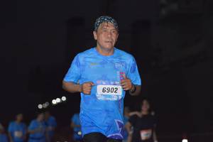 BIB: 6902
                            <button type="button" onclick="openModal(3496112)" class="btn btn-primary btn-sm float-right btn-popup" data-toggle="modal" data-target=".modal-high-quality">
                        <i class="fas fa-shopping-cart"></i> Add to Cart
                    </button>
                                            <button type="button" onclick="isThisMe(3496112, true)" class="btn btn-success btn-sm float-right btn-popup btn-isme hidden" data-toggle="tooltip" data-placement="bottom" title="นี่คือรูปของคุณใช่ไหม คลิกที่นี่เพื่อเอาเข้าอัลบั้ม">
                        <i class="fas fa-plus"></i> Add to album
                    </button>
                    <button type="button" onclick="isThisMe(3496112, false)" class="btn btn-warning btn-sm float-right btn-popup btn-isnotme hidden">
                        <i class="fas fa-ban"></i> Remove from album
                    </button>