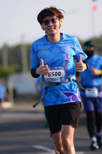 BIB: 6500
                            <button type="button" onclick="openModal(3181031)" class="btn btn-primary btn-sm float-right btn-popup" data-toggle="modal" data-target=".modal-high-quality">
                        <i class="fas fa-shopping-cart"></i> Add to Cart
                    </button>
                                            <button type="button" onclick="isThisMe(3181031, true)" class="btn btn-success btn-sm float-right btn-popup btn-isme hidden" data-toggle="tooltip" data-placement="bottom" title="นี่คือรูปของคุณใช่ไหม คลิกที่นี่เพื่อเอาเข้าอัลบั้ม">
                        <i class="fas fa-plus"></i> Add to album
                    </button>
                    <button type="button" onclick="isThisMe(3181031, false)" class="btn btn-warning btn-sm float-right btn-popup btn-isnotme hidden">
                        <i class="fas fa-ban"></i> Remove from album
                    </button>