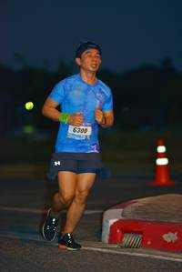 BIB: 6300
                            <button type="button" onclick="openModal(3280519)" class="btn btn-primary btn-sm float-right btn-popup" data-toggle="modal" data-target=".modal-high-quality">
                        <i class="fas fa-shopping-cart"></i> Add to Cart
                    </button>
                                            <button type="button" onclick="isThisMe(3280519, true)" class="btn btn-success btn-sm float-right btn-popup btn-isme hidden" data-toggle="tooltip" data-placement="bottom" title="นี่คือรูปของคุณใช่ไหม คลิกที่นี่เพื่อเอาเข้าอัลบั้ม">
                        <i class="fas fa-plus"></i> Add to album
                    </button>
                    <button type="button" onclick="isThisMe(3280519, false)" class="btn btn-warning btn-sm float-right btn-popup btn-isnotme hidden">
                        <i class="fas fa-ban"></i> Remove from album
                    </button>