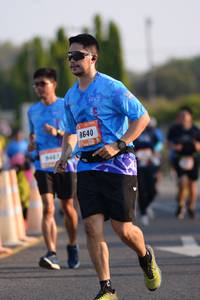 BIB: 8640
                            <button type="button" onclick="openModal(3186604)" class="btn btn-primary btn-sm float-right btn-popup" data-toggle="modal" data-target=".modal-high-quality">
                        <i class="fas fa-shopping-cart"></i> Add to Cart
                    </button>
                                            <button type="button" onclick="isThisMe(3186604, true)" class="btn btn-success btn-sm float-right btn-popup btn-isme hidden" data-toggle="tooltip" data-placement="bottom" title="นี่คือรูปของคุณใช่ไหม คลิกที่นี่เพื่อเอาเข้าอัลบั้ม">
                        <i class="fas fa-plus"></i> Add to album
                    </button>
                    <button type="button" onclick="isThisMe(3186604, false)" class="btn btn-warning btn-sm float-right btn-popup btn-isnotme hidden">
                        <i class="fas fa-ban"></i> Remove from album
                    </button>