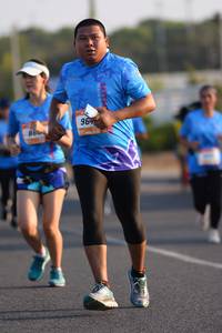 BIB: 
                            <button type="button" onclick="openModal(3185580)" class="btn btn-primary btn-sm float-right btn-popup" data-toggle="modal" data-target=".modal-high-quality">
                        <i class="fas fa-shopping-cart"></i> Add to Cart
                    </button>
                                            <button type="button" onclick="isThisMe(3185580, true)" class="btn btn-success btn-sm float-right btn-popup btn-isme hidden" data-toggle="tooltip" data-placement="bottom" title="นี่คือรูปของคุณใช่ไหม คลิกที่นี่เพื่อเอาเข้าอัลบั้ม">
                        <i class="fas fa-plus"></i> Add to album
                    </button>
                    <button type="button" onclick="isThisMe(3185580, false)" class="btn btn-warning btn-sm float-right btn-popup btn-isnotme hidden">
                        <i class="fas fa-ban"></i> Remove from album
                    </button>