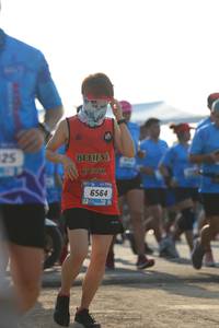 BIB: 6564
                            <button type="button" onclick="openModal(3134073)" class="btn btn-primary btn-sm float-right btn-popup" data-toggle="modal" data-target=".modal-high-quality">
                        <i class="fas fa-shopping-cart"></i> Add to Cart
                    </button>
                                            <button type="button" onclick="isThisMe(3134073, true)" class="btn btn-success btn-sm float-right btn-popup btn-isme hidden" data-toggle="tooltip" data-placement="bottom" title="นี่คือรูปของคุณใช่ไหม คลิกที่นี่เพื่อเอาเข้าอัลบั้ม">
                        <i class="fas fa-plus"></i> Add to album
                    </button>
                    <button type="button" onclick="isThisMe(3134073, false)" class="btn btn-warning btn-sm float-right btn-popup btn-isnotme hidden">
                        <i class="fas fa-ban"></i> Remove from album
                    </button>