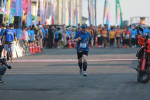 BIB: 6129
                            <button type="button" onclick="openModal(3260369)" class="btn btn-primary btn-sm float-right btn-popup" data-toggle="modal" data-target=".modal-high-quality">
                        <i class="fas fa-shopping-cart"></i> Add to Cart
                    </button>
                                            <button type="button" onclick="isThisMe(3260369, true)" class="btn btn-success btn-sm float-right btn-popup btn-isme hidden" data-toggle="tooltip" data-placement="bottom" title="นี่คือรูปของคุณใช่ไหม คลิกที่นี่เพื่อเอาเข้าอัลบั้ม">
                        <i class="fas fa-plus"></i> Add to album
                    </button>
                    <button type="button" onclick="isThisMe(3260369, false)" class="btn btn-warning btn-sm float-right btn-popup btn-isnotme hidden">
                        <i class="fas fa-ban"></i> Remove from album
                    </button>