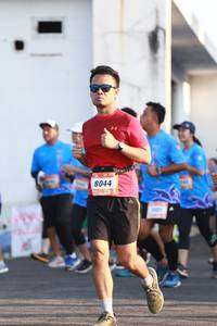 BIB: 8044
                            <button type="button" onclick="openModal(3134627)" class="btn btn-primary btn-sm float-right btn-popup" data-toggle="modal" data-target=".modal-high-quality">
                        <i class="fas fa-shopping-cart"></i> Add to Cart
                    </button>
                                            <button type="button" onclick="isThisMe(3134627, true)" class="btn btn-success btn-sm float-right btn-popup btn-isme hidden" data-toggle="tooltip" data-placement="bottom" title="นี่คือรูปของคุณใช่ไหม คลิกที่นี่เพื่อเอาเข้าอัลบั้ม">
                        <i class="fas fa-plus"></i> Add to album
                    </button>
                    <button type="button" onclick="isThisMe(3134627, false)" class="btn btn-warning btn-sm float-right btn-popup btn-isnotme hidden">
                        <i class="fas fa-ban"></i> Remove from album
                    </button>