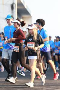 BIB: 8800, 9869
                            <button type="button" onclick="openModal(3134734)" class="btn btn-primary btn-sm float-right btn-popup" data-toggle="modal" data-target=".modal-high-quality">
                        <i class="fas fa-shopping-cart"></i> Add to Cart
                    </button>
                                            <button type="button" onclick="isThisMe(3134734, true)" class="btn btn-success btn-sm float-right btn-popup btn-isme hidden" data-toggle="tooltip" data-placement="bottom" title="นี่คือรูปของคุณใช่ไหม คลิกที่นี่เพื่อเอาเข้าอัลบั้ม">
                        <i class="fas fa-plus"></i> Add to album
                    </button>
                    <button type="button" onclick="isThisMe(3134734, false)" class="btn btn-warning btn-sm float-right btn-popup btn-isnotme hidden">
                        <i class="fas fa-ban"></i> Remove from album
                    </button>