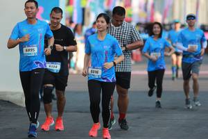 BIB: 6895, 6134, 6016
                            <button type="button" onclick="openModal(3260298)" class="btn btn-primary btn-sm float-right btn-popup" data-toggle="modal" data-target=".modal-high-quality">
                        <i class="fas fa-shopping-cart"></i> Add to Cart
                    </button>
                                            <button type="button" onclick="isThisMe(3260298, true)" class="btn btn-success btn-sm float-right btn-popup btn-isme hidden" data-toggle="tooltip" data-placement="bottom" title="นี่คือรูปของคุณใช่ไหม คลิกที่นี่เพื่อเอาเข้าอัลบั้ม">
                        <i class="fas fa-plus"></i> Add to album
                    </button>
                    <button type="button" onclick="isThisMe(3260298, false)" class="btn btn-warning btn-sm float-right btn-popup btn-isnotme hidden">
                        <i class="fas fa-ban"></i> Remove from album
                    </button>