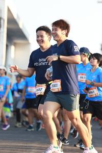 BIB: 883, 2661, 8961
                            <button type="button" onclick="openModal(3134950)" class="btn btn-primary btn-sm float-right btn-popup" data-toggle="modal" data-target=".modal-high-quality">
                        <i class="fas fa-shopping-cart"></i> Add to Cart
                    </button>
                                            <button type="button" onclick="isThisMe(3134950, true)" class="btn btn-success btn-sm float-right btn-popup btn-isme hidden" data-toggle="tooltip" data-placement="bottom" title="นี่คือรูปของคุณใช่ไหม คลิกที่นี่เพื่อเอาเข้าอัลบั้ม">
                        <i class="fas fa-plus"></i> Add to album
                    </button>
                    <button type="button" onclick="isThisMe(3134950, false)" class="btn btn-warning btn-sm float-right btn-popup btn-isnotme hidden">
                        <i class="fas fa-ban"></i> Remove from album
                    </button>