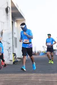 BIB: 9900
                            <button type="button" onclick="openModal(3135592)" class="btn btn-primary btn-sm float-right btn-popup" data-toggle="modal" data-target=".modal-high-quality">
                        <i class="fas fa-shopping-cart"></i> Add to Cart
                    </button>
                                            <button type="button" onclick="isThisMe(3135592, true)" class="btn btn-success btn-sm float-right btn-popup btn-isme hidden" data-toggle="tooltip" data-placement="bottom" title="นี่คือรูปของคุณใช่ไหม คลิกที่นี่เพื่อเอาเข้าอัลบั้ม">
                        <i class="fas fa-plus"></i> Add to album
                    </button>
                    <button type="button" onclick="isThisMe(3135592, false)" class="btn btn-warning btn-sm float-right btn-popup btn-isnotme hidden">
                        <i class="fas fa-ban"></i> Remove from album
                    </button>