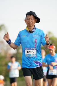 BIB: 6005
                            <button type="button" onclick="openModal(3212788)" class="btn btn-primary btn-sm float-right btn-popup" data-toggle="modal" data-target=".modal-high-quality">
                        <i class="fas fa-shopping-cart"></i> Add to Cart
                    </button>
                                            <button type="button" onclick="isThisMe(3212788, true)" class="btn btn-success btn-sm float-right btn-popup btn-isme hidden" data-toggle="tooltip" data-placement="bottom" title="นี่คือรูปของคุณใช่ไหม คลิกที่นี่เพื่อเอาเข้าอัลบั้ม">
                        <i class="fas fa-plus"></i> Add to album
                    </button>
                    <button type="button" onclick="isThisMe(3212788, false)" class="btn btn-warning btn-sm float-right btn-popup btn-isnotme hidden">
                        <i class="fas fa-ban"></i> Remove from album
                    </button>