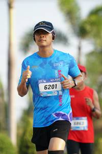 BIB: 6201, 462
                            <button type="button" onclick="openModal(3212555)" class="btn btn-primary btn-sm float-right btn-popup" data-toggle="modal" data-target=".modal-high-quality">
                        <i class="fas fa-shopping-cart"></i> Add to Cart
                    </button>
                                            <button type="button" onclick="isThisMe(3212555, true)" class="btn btn-success btn-sm float-right btn-popup btn-isme hidden" data-toggle="tooltip" data-placement="bottom" title="นี่คือรูปของคุณใช่ไหม คลิกที่นี่เพื่อเอาเข้าอัลบั้ม">
                        <i class="fas fa-plus"></i> Add to album
                    </button>
                    <button type="button" onclick="isThisMe(3212555, false)" class="btn btn-warning btn-sm float-right btn-popup btn-isnotme hidden">
                        <i class="fas fa-ban"></i> Remove from album
                    </button>