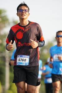 BIB: 6760
                            <button type="button" onclick="openModal(3213120)" class="btn btn-primary btn-sm float-right btn-popup" data-toggle="modal" data-target=".modal-high-quality">
                        <i class="fas fa-shopping-cart"></i> Add to Cart
                    </button>
                                            <button type="button" onclick="isThisMe(3213120, true)" class="btn btn-success btn-sm float-right btn-popup btn-isme hidden" data-toggle="tooltip" data-placement="bottom" title="นี่คือรูปของคุณใช่ไหม คลิกที่นี่เพื่อเอาเข้าอัลบั้ม">
                        <i class="fas fa-plus"></i> Add to album
                    </button>
                    <button type="button" onclick="isThisMe(3213120, false)" class="btn btn-warning btn-sm float-right btn-popup btn-isnotme hidden">
                        <i class="fas fa-ban"></i> Remove from album
                    </button>