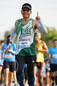 BIB: 6015
                            <button type="button" onclick="openModal(3213317)" class="btn btn-primary btn-sm float-right btn-popup" data-toggle="modal" data-target=".modal-high-quality">
                        <i class="fas fa-shopping-cart"></i> Add to Cart
                    </button>
                                            <button type="button" onclick="isThisMe(3213317, true)" class="btn btn-success btn-sm float-right btn-popup btn-isme hidden" data-toggle="tooltip" data-placement="bottom" title="นี่คือรูปของคุณใช่ไหม คลิกที่นี่เพื่อเอาเข้าอัลบั้ม">
                        <i class="fas fa-plus"></i> Add to album
                    </button>
                    <button type="button" onclick="isThisMe(3213317, false)" class="btn btn-warning btn-sm float-right btn-popup btn-isnotme hidden">
                        <i class="fas fa-ban"></i> Remove from album
                    </button>