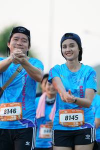 BIB: 8146, 8145
                            <button type="button" onclick="openModal(3220996)" class="btn btn-primary btn-sm float-right btn-popup" data-toggle="modal" data-target=".modal-high-quality">
                        <i class="fas fa-shopping-cart"></i> Add to Cart
                    </button>
                                            <button type="button" onclick="isThisMe(3220996, true)" class="btn btn-success btn-sm float-right btn-popup btn-isme hidden" data-toggle="tooltip" data-placement="bottom" title="นี่คือรูปของคุณใช่ไหม คลิกที่นี่เพื่อเอาเข้าอัลบั้ม">
                        <i class="fas fa-plus"></i> Add to album
                    </button>
                    <button type="button" onclick="isThisMe(3220996, false)" class="btn btn-warning btn-sm float-right btn-popup btn-isnotme hidden">
                        <i class="fas fa-ban"></i> Remove from album
                    </button>