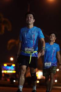 BIB: 6267, 6919
                            <button type="button" onclick="openModal(3226189)" class="btn btn-primary btn-sm float-right btn-popup" data-toggle="modal" data-target=".modal-high-quality">
                        <i class="fas fa-shopping-cart"></i> Add to Cart
                    </button>
                                            <button type="button" onclick="isThisMe(3226189, true)" class="btn btn-success btn-sm float-right btn-popup btn-isme hidden" data-toggle="tooltip" data-placement="bottom" title="นี่คือรูปของคุณใช่ไหม คลิกที่นี่เพื่อเอาเข้าอัลบั้ม">
                        <i class="fas fa-plus"></i> Add to album
                    </button>
                    <button type="button" onclick="isThisMe(3226189, false)" class="btn btn-warning btn-sm float-right btn-popup btn-isnotme hidden">
                        <i class="fas fa-ban"></i> Remove from album
                    </button>