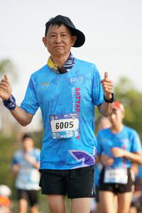 BIB: 600
                            <button type="button" onclick="openModal(3212794)" class="btn btn-primary btn-sm float-right btn-popup" data-toggle="modal" data-target=".modal-high-quality">
                        <i class="fas fa-shopping-cart"></i> Add to Cart
                    </button>
                                            <button type="button" onclick="isThisMe(3212794, true)" class="btn btn-success btn-sm float-right btn-popup btn-isme hidden" data-toggle="tooltip" data-placement="bottom" title="นี่คือรูปของคุณใช่ไหม คลิกที่นี่เพื่อเอาเข้าอัลบั้ม">
                        <i class="fas fa-plus"></i> Add to album
                    </button>
                    <button type="button" onclick="isThisMe(3212794, false)" class="btn btn-warning btn-sm float-right btn-popup btn-isnotme hidden">
                        <i class="fas fa-ban"></i> Remove from album
                    </button>